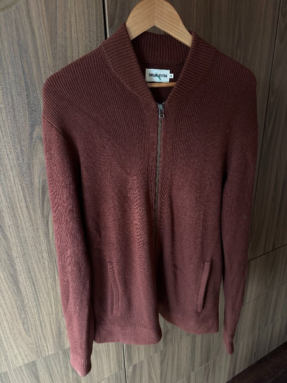 Taylor Stitch Maroon Zip-Up Sweater (40)